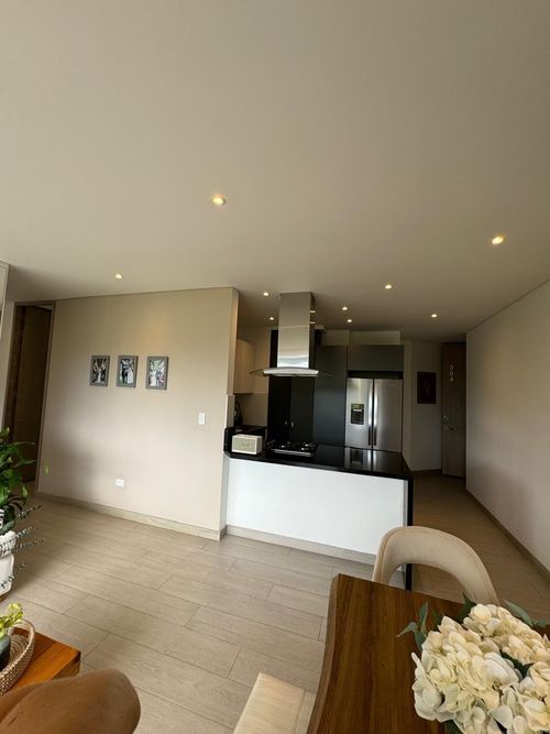 Apartamento de 2 alcobas en venta en Ciudad Jardin, Cali, 80 m² · foto 3 de 11