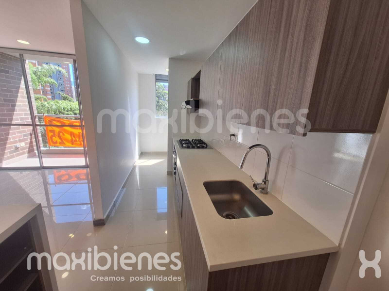 Apartamento en venta en Suramérica, Itagüí · foto 6 de 17