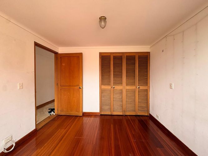 Apartamento de 4 alcobas en venta en La Florida, Medellín, 242 m² · foto 11 de 19