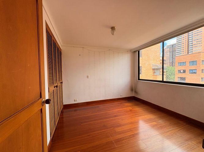 Apartamento de 4 alcobas en venta en La Florida, Medellín, 242 m² · foto 10 de 19