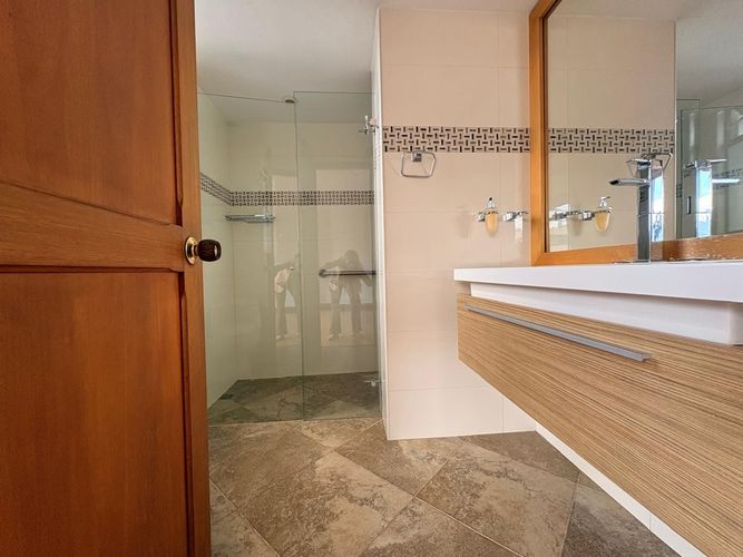 Apartamento de 4 alcobas en venta en La Florida, Medellín, 242 m² · foto 19 de 19