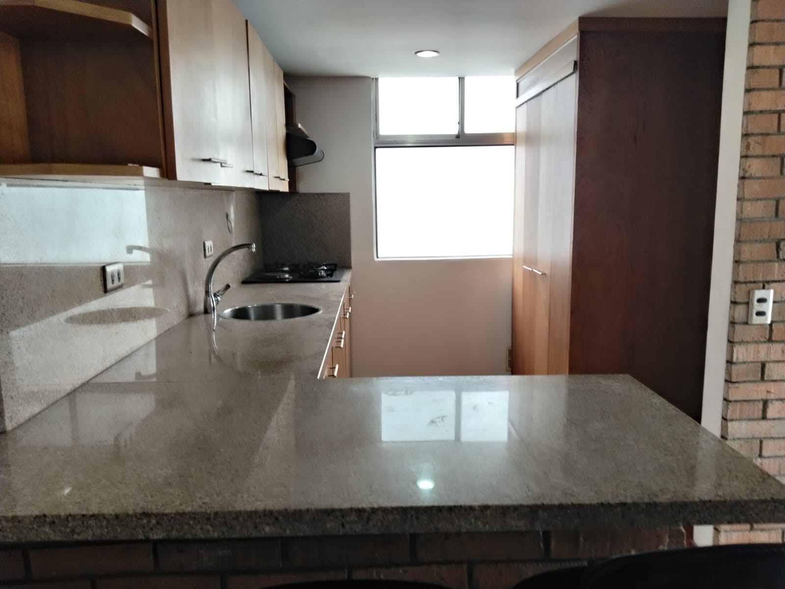 Apartamento en arriendo en El Poblado, Medellín · foto 2 de 16