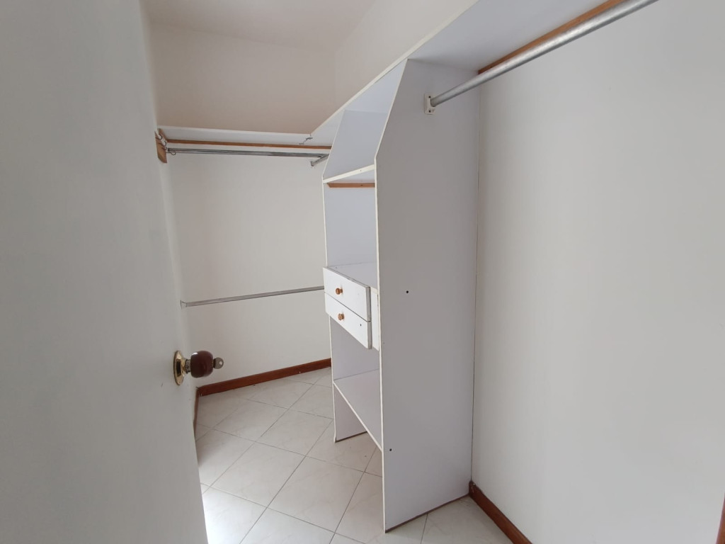 Apartamento en arriendo en Belén, Medellín · foto 6 de 24