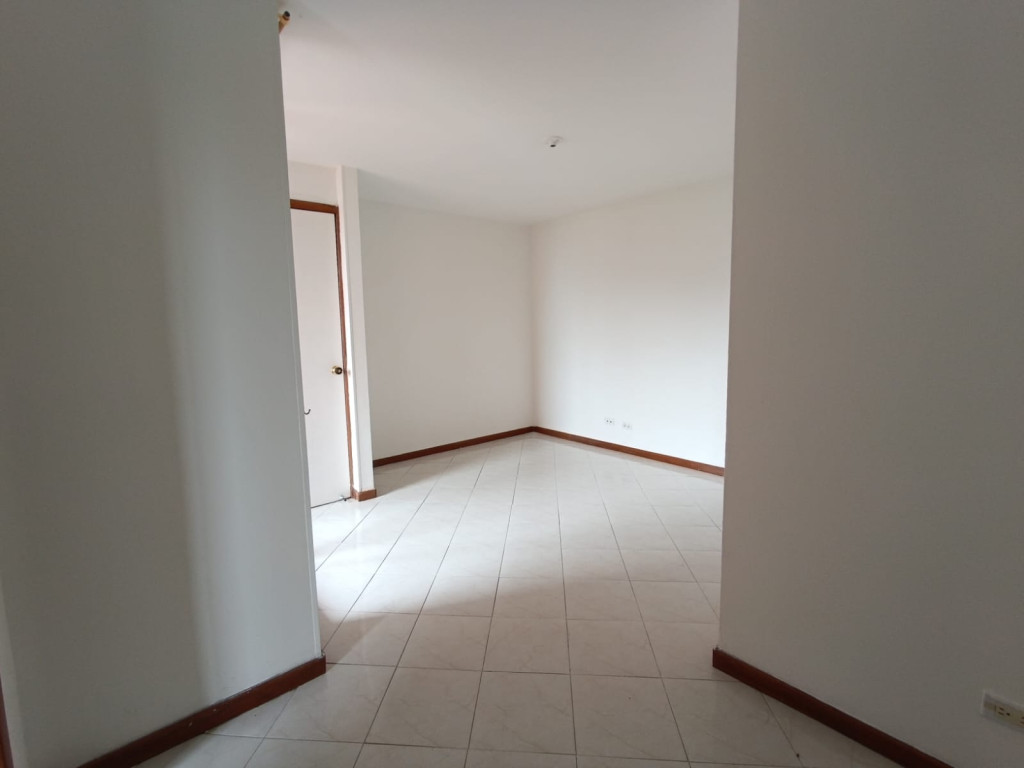 Apartamento en arriendo en Belén, Medellín · foto 7 de 24
