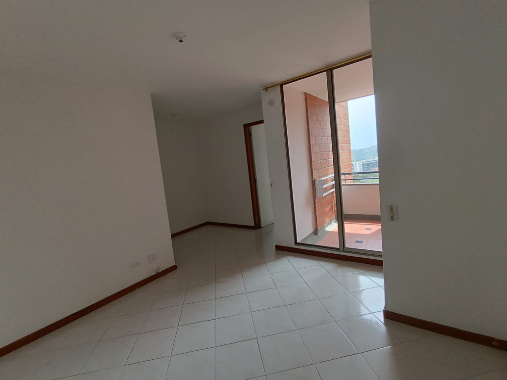 Apartamento en arriendo en Belén, Medellín · foto 10 de 24