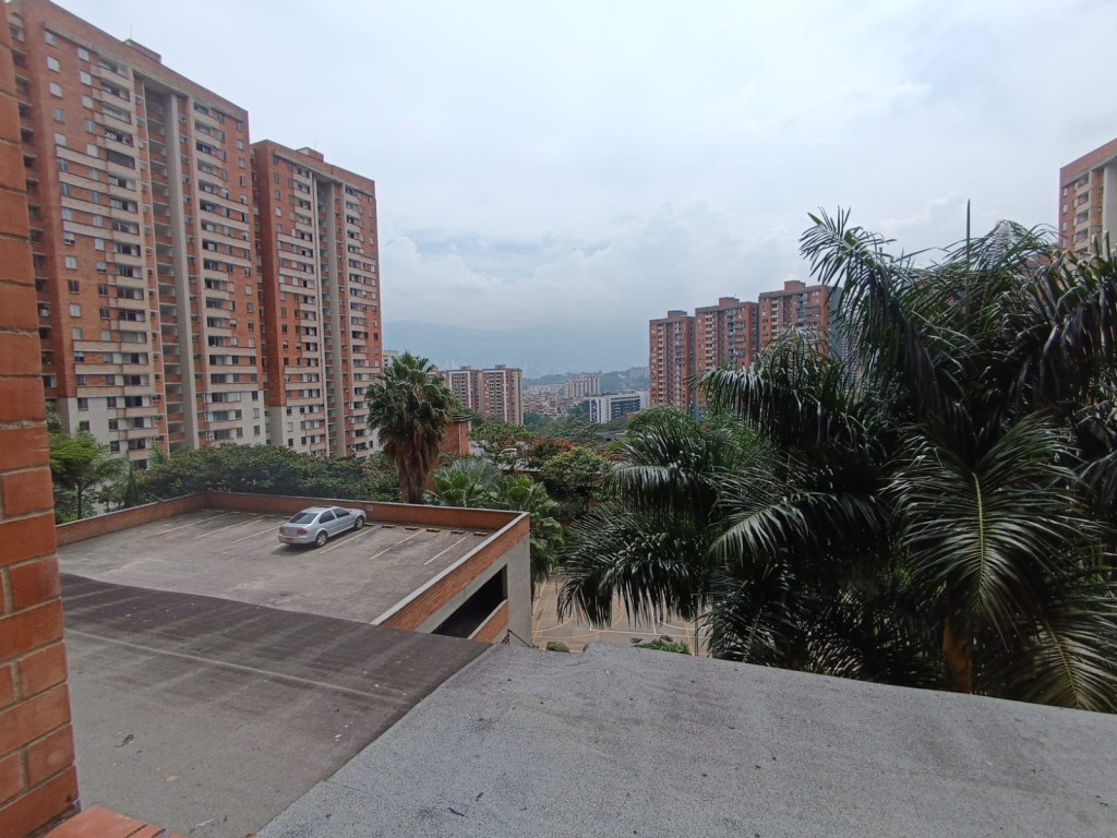 Apartamento en arriendo en Belén, Medellín · foto 11 de 24