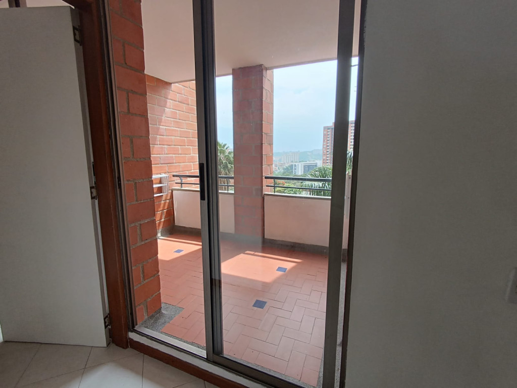 Apartamento en arriendo en Belén, Medellín · foto 14 de 24