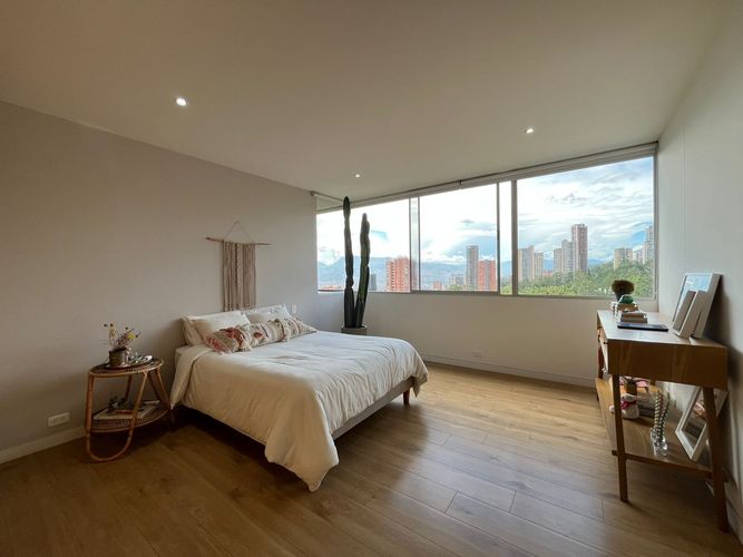 Apartamento de 3 alcobas en venta en El Poblado, Medellín, 267 m² · foto 12 de 20