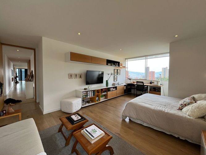 Apartamento de 3 alcobas en venta en El Poblado, Medellín, 267 m² · foto 17 de 20