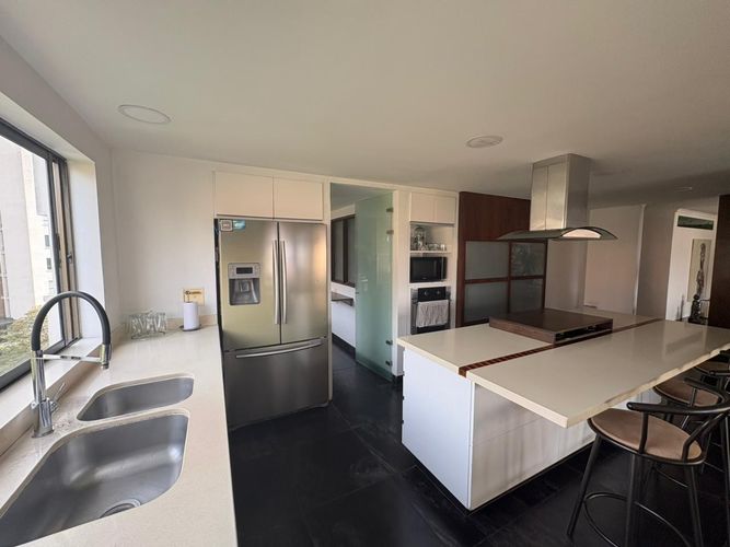 Apartamento de 4 alcobas en venta en San Lucas, Medellín, 280 m² · foto 10 de 24