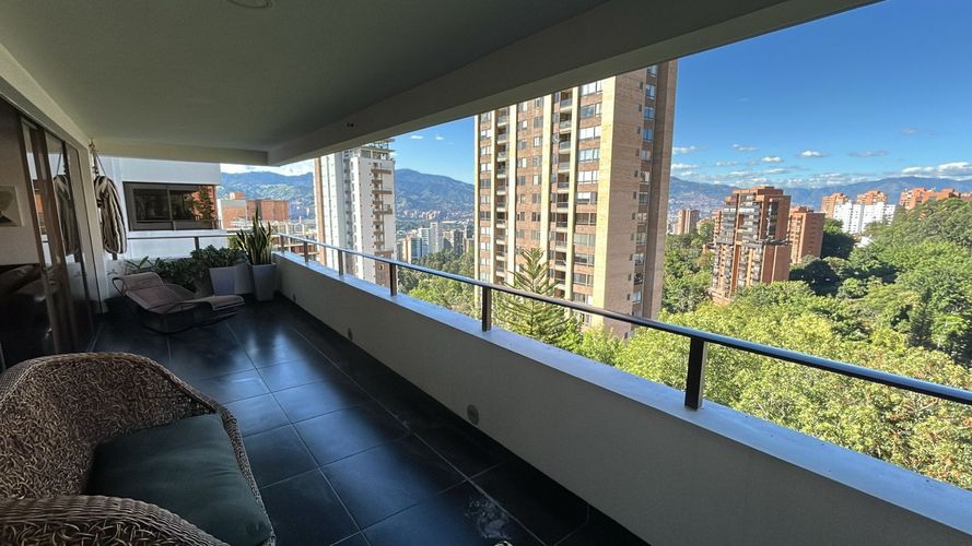 Apartamento de 4 alcobas en venta en San Lucas, Medellín, 280 m² · foto 5 de 24