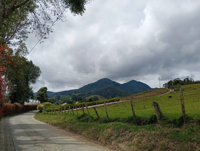 Finca en arriendo en El Carmen De Viboral, El Carmen de Viboral, 120 m² · foto 2 de 24