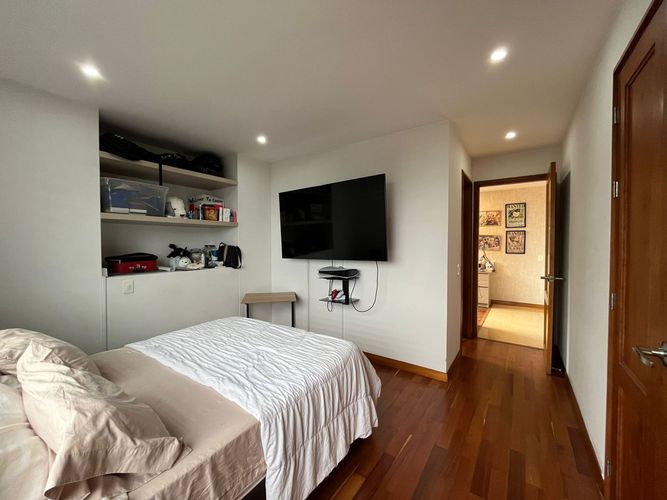 Apartamento de 3 alcobas en venta en El Poblado, Medellín, 215 m² · foto 13 de 19