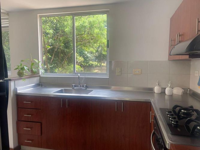 Apartamento de 3 alcobas en venta en El Poblado, Medellín, 125 m² · foto 7 de 14