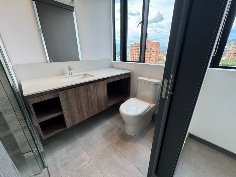 Apartamento en arriendo en El Poblado, Medellín · foto 7 de 21