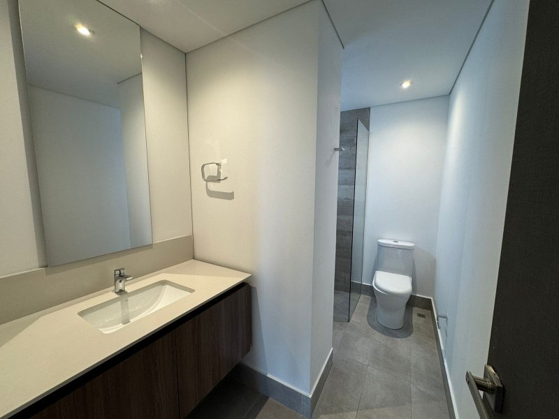 Apartamento en arriendo en El Poblado, Medellín · foto 16 de 21