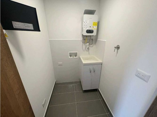 Apartamento de 2 alcobas en arriendo en Mayorca, Envigado, 60 m² · foto 6 de 19