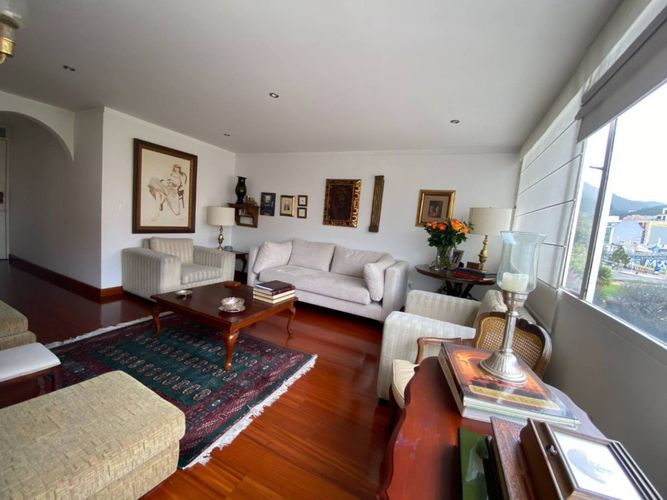 Apartamento en venta en Santa Barbara Central, Bogotá · foto 2 de 20