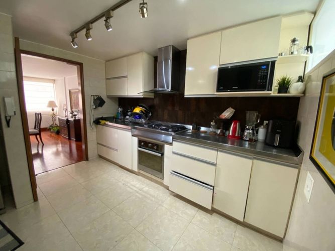 Apartamento en venta en Santa Barbara Central, Bogotá · foto 5 de 20