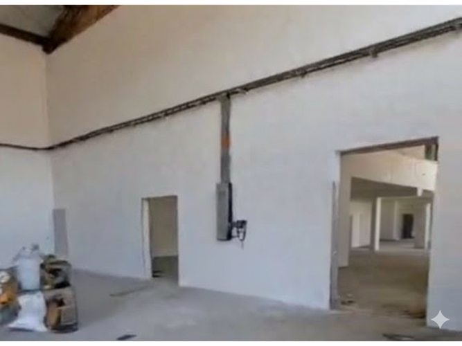 Bodega en arriendo en La Candelaria, Medellín, 1200 m² · foto 7 de 7