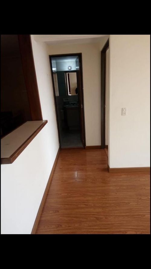 Apartaestudio en venta en Marly, Bogotá, 40 m² · foto 2 de 7