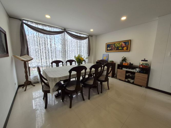 Casa de 4 alcobas en venta en Centro, Cajicá, 229 m² · foto 3 de 20