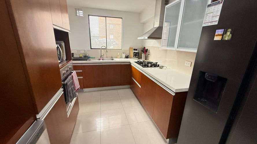 Apartamento de 3 alcobas en venta en Santa Ana, Bogotá, 205 m² · foto 3 de 24