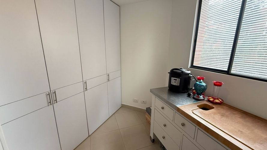 Apartamento de 3 alcobas en venta en Santa Ana, Bogotá, 205 m² · foto 4 de 24