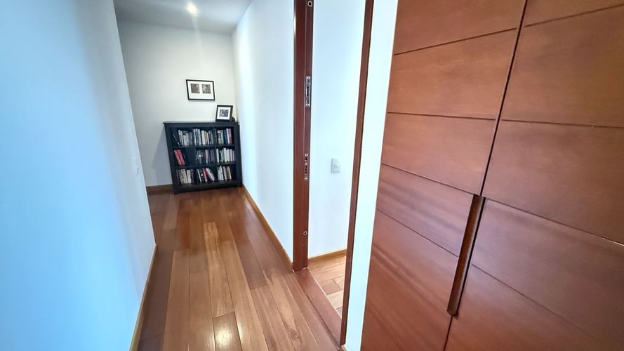 Apartamento de 3 alcobas en venta en Santa Ana, Bogotá, 205 m² · foto 10 de 24
