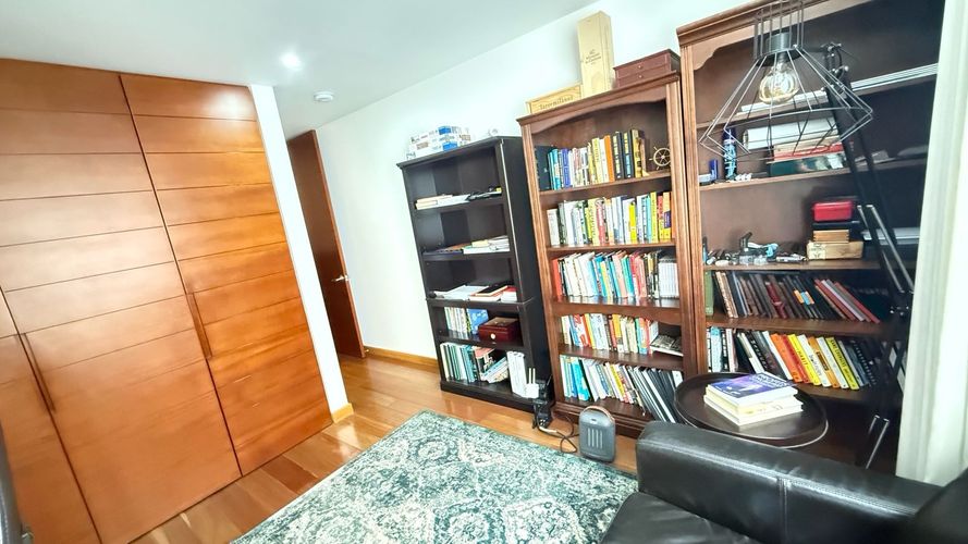 Apartamento de 3 alcobas en venta en Santa Ana, Bogotá, 205 m² · foto 23 de 24