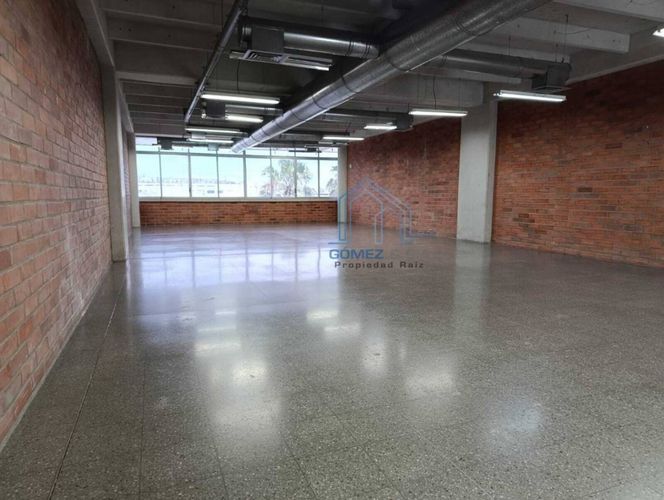 Oficina en arriendo en El Poblado, Medellín, 197 m² · foto 6 de 7