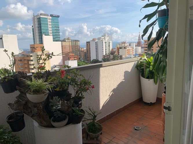 Apartamento de 5 alcobas en venta en Sotomayor, Bucaramanga, 282 m² · foto 6 de 10