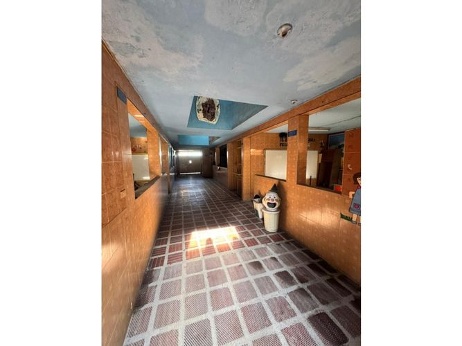 Edificio en venta en Andres Sanin, Cali, 3500 m² · foto 4 de 14