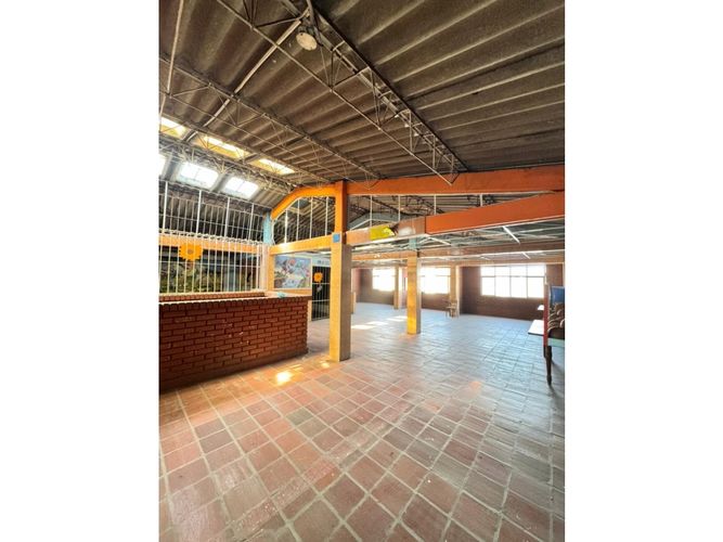 Edificio en venta en Andres Sanin, Cali, 3500 m² · foto 7 de 14