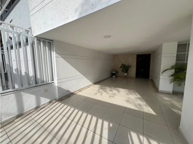 Casa de 4 alcobas en venta en Camino Real, Cali, 228 m² · foto 2 de 21