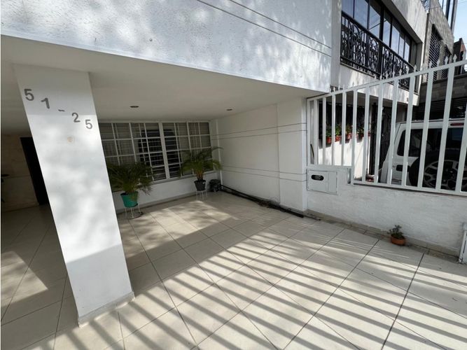 Casa de 4 alcobas en venta en Camino Real, Cali, 228 m² · foto 3 de 21