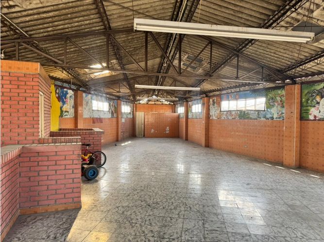 Edificio en venta en Andres Sanin, Cali, 3500 m² · foto 12 de 14