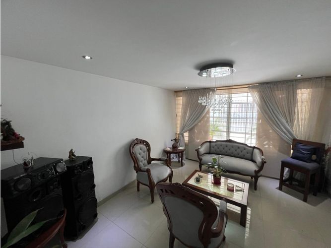 Casa de 4 alcobas en venta en Camino Real, Cali, 228 m² · foto 10 de 21