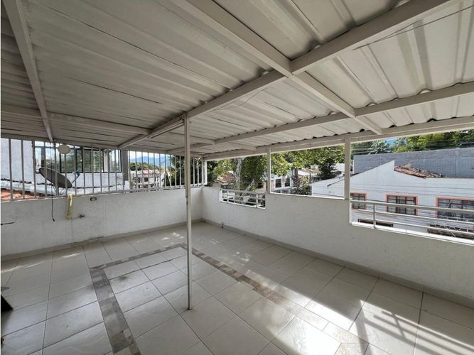 Casa de 4 alcobas en venta en Camino Real, Cali, 228 m² · foto 21 de 21