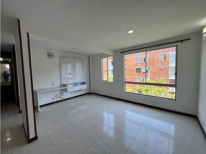 Apartamento de 2 alcobas en venta en Valle Del Lili, Cali, 54 m² · foto 2 de 13