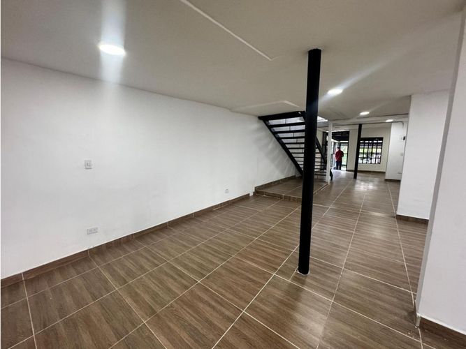 Edificio en venta en San Fernando Viejo, Cali, 240 m² · foto 10 de 17