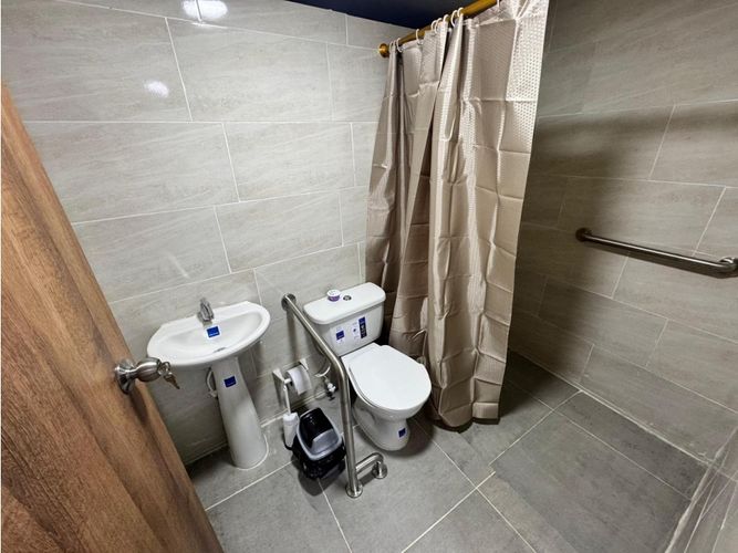 Edificio en venta en San Fernando Viejo, Cali, 240 m² · foto 11 de 17