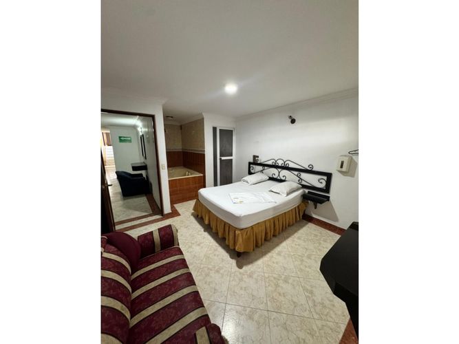 Edificio en venta en Cañaveralejo - Seguros Patria, Cali, 2260 m² · foto 12 de 14