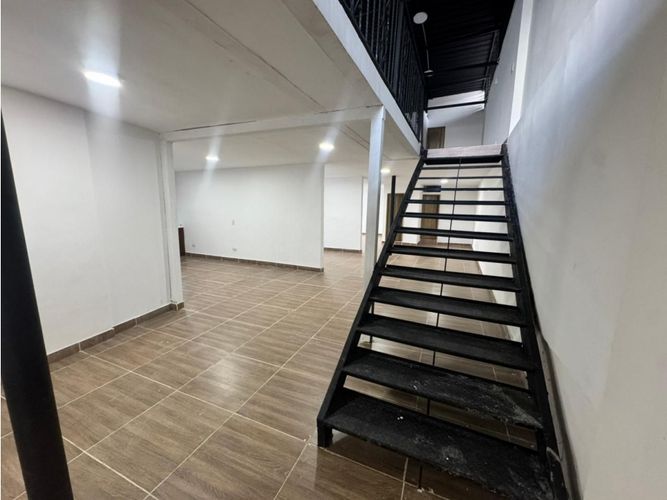 Edificio en venta en San Fernando Viejo, Cali, 240 m² · foto 14 de 17