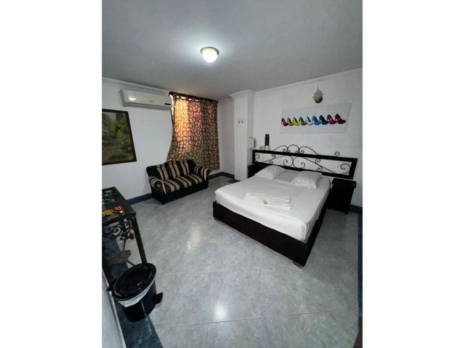 Edificio en venta en Cañaveralejo - Seguros Patria, Cali, 2260 m² · foto 13 de 14