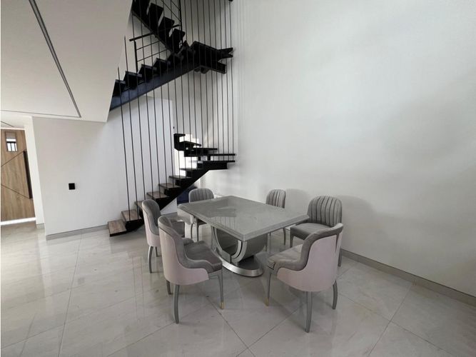Casa de 3 alcobas en venta en Ciudad 2000, Cali, 239 m² · foto 7 de 22