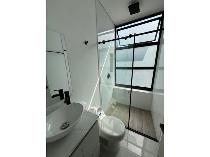 Casa de 3 alcobas en venta en Ciudad 2000, Cali, 239 m² · foto 11 de 22