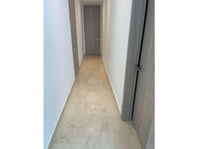 Apartamento de 3 alcobas en venta en Altos De Riomar, Barranquilla, 176 m² · foto 4 de 14