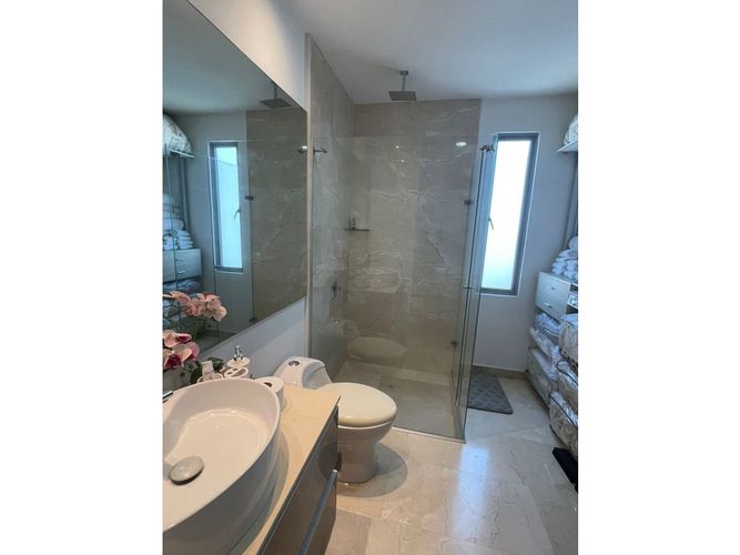 Apartamento de 3 alcobas en venta en Altos De Riomar, Barranquilla, 176 m² · foto 9 de 14