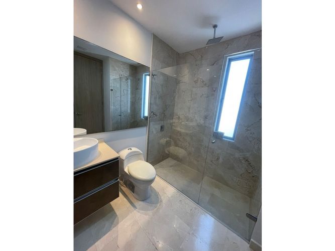 Apartamento de 3 alcobas en venta en Altos De Riomar, Barranquilla, 176 m² · foto 10 de 14